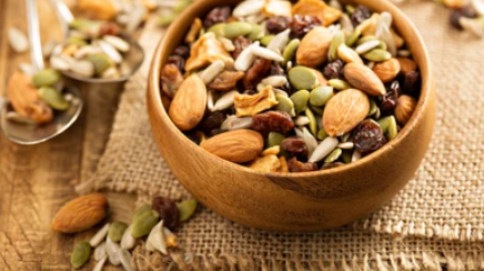 Dried Fruit and Nut Mix