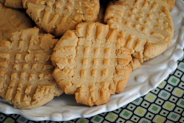 Peanut Butter Crisscrosses