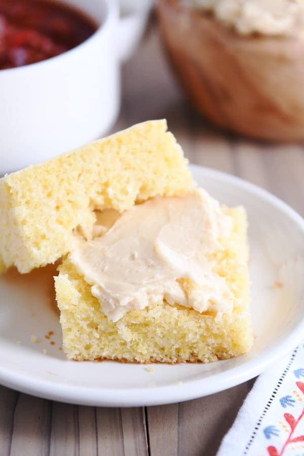 The Best Sweet Cornbread